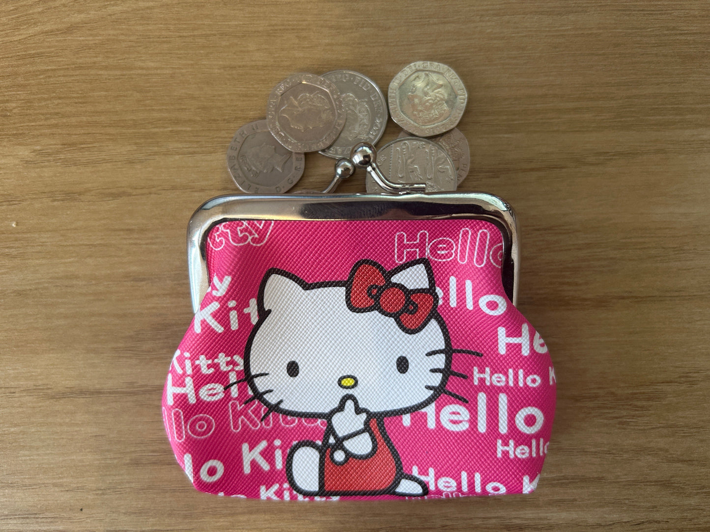 Hello Kitty Adorable Red Bow Clip-up Coin Purse