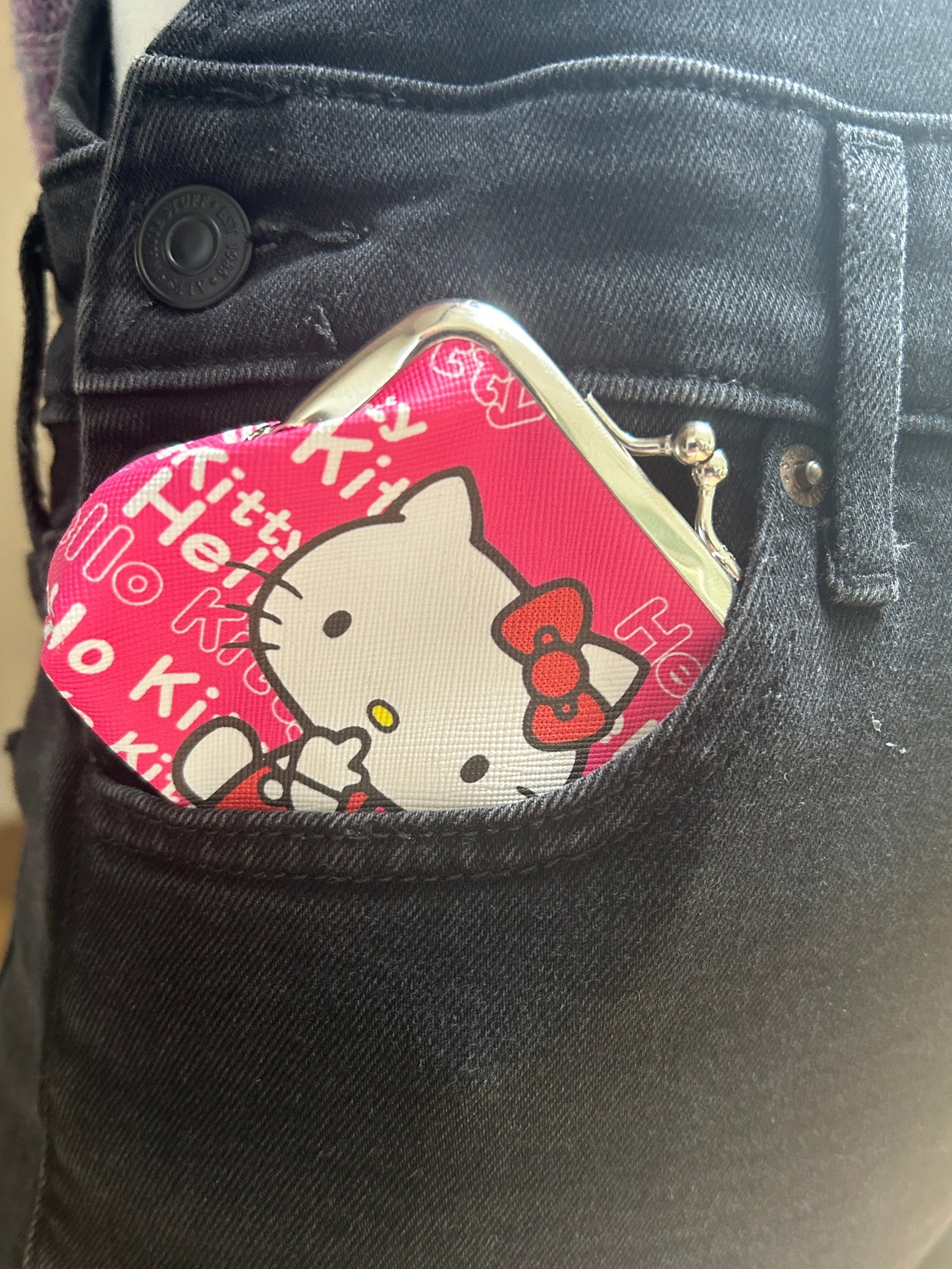 Hello Kitty Adorable Red Bow Clip-up Coin Purse