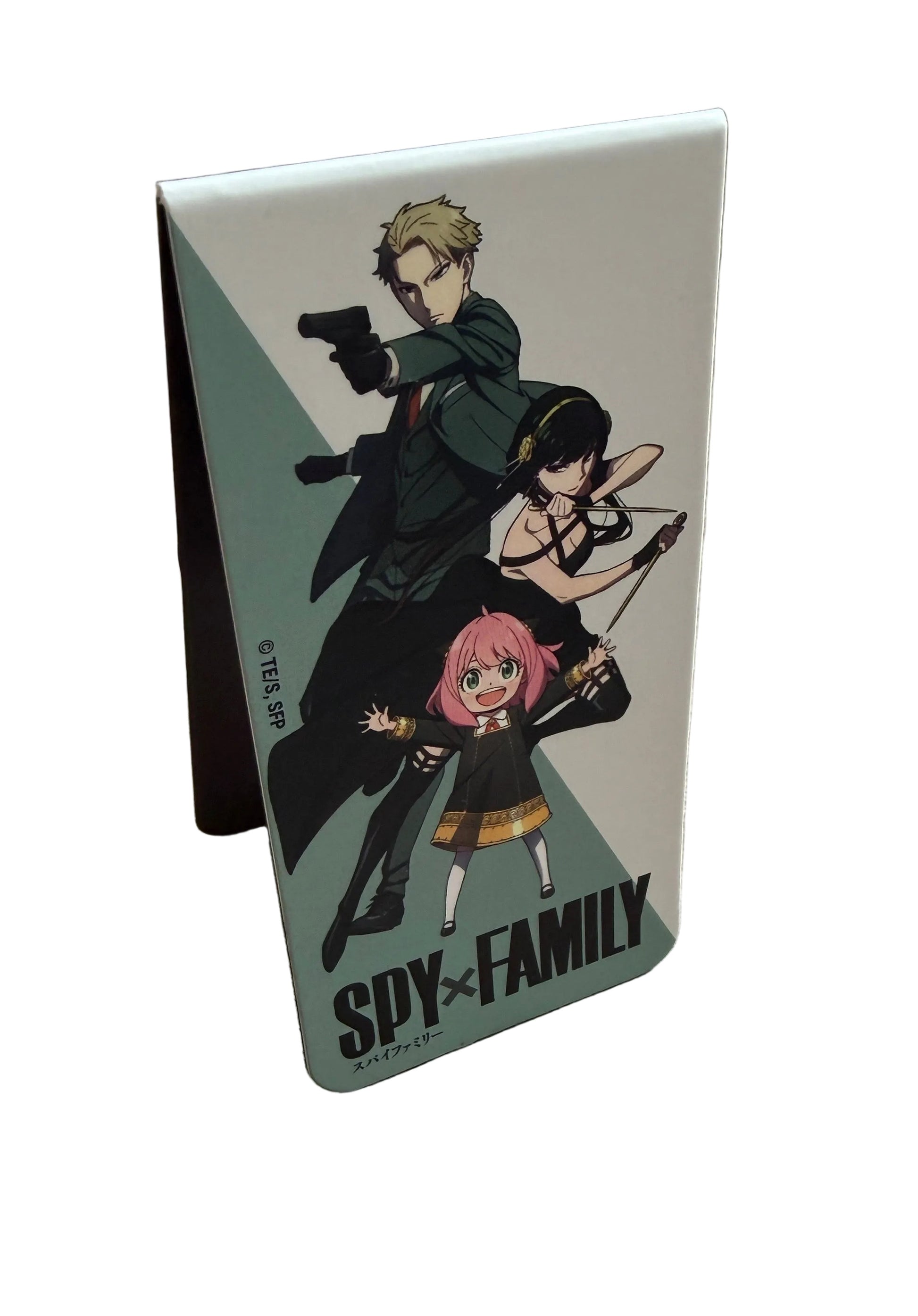 Card holder with 'Spy x Family' characters on a white background