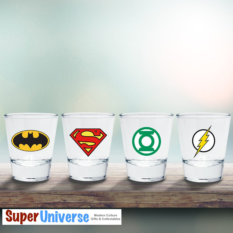 Ensemble de verres à liqueur avec emblèmes DC Comics Batman, Superman, Flash et Green Lantern